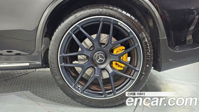 Mercedes-Benz GLC-Class 2018 — Photo 21/33