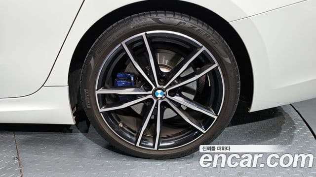 BMW 3 Series 2022 — Şəkil 8/32