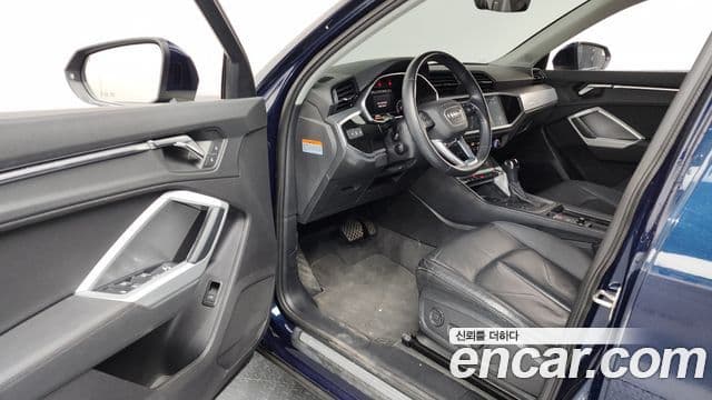 Audi Q3 2020 — ფოტო 8/20