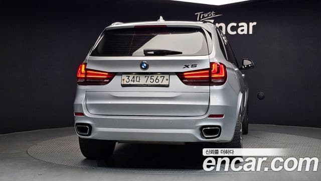 BMW X5 2018 — Фото 4/20