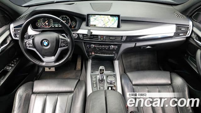 BMW X5 2018 — Фото 7/20