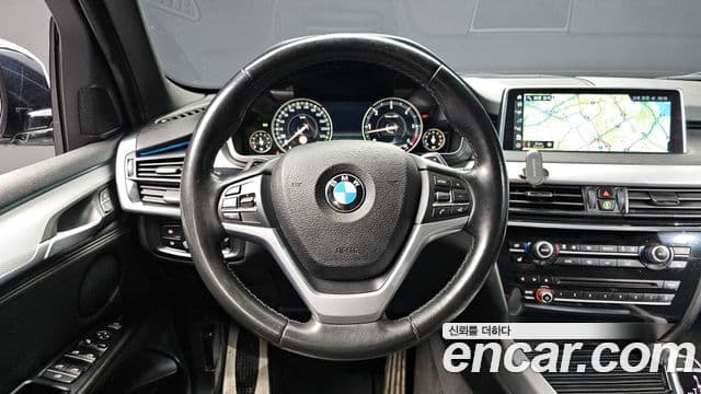 BMW X5 2018 — Фото 12/20