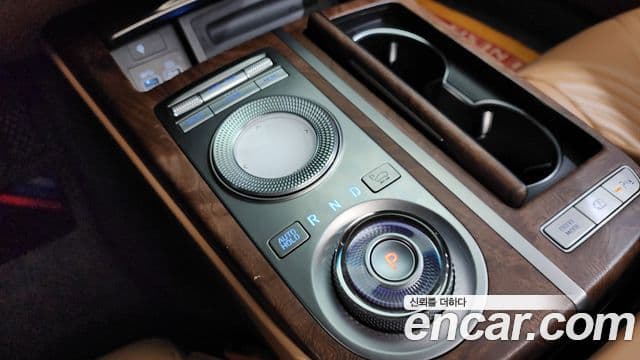 Genesis Electrified G80 2020 — фото 7 из 20