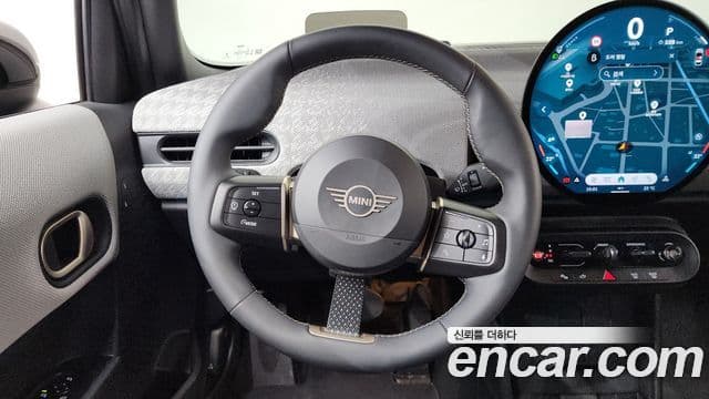 Mini Cooper S 2025 — фото 12 из 20