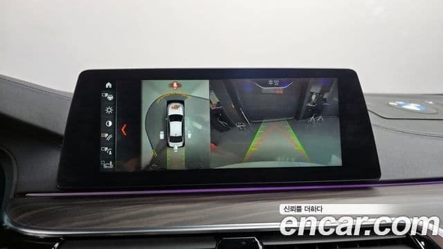 BMW 5 Series 2018 — Фото 15/20