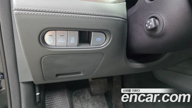 Genesis G90 2022 — Photo 17/35