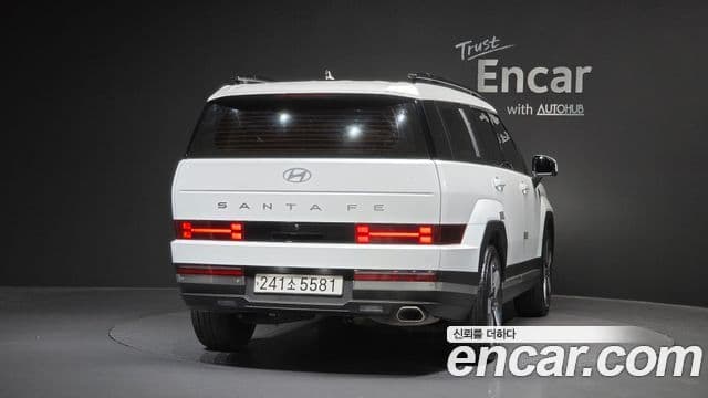 Hyundai Santa Fe 2024 — ფოტო 4/20