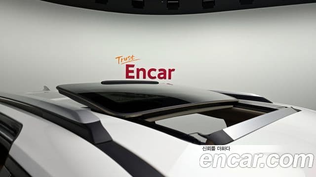 Kia Carnival 2022 — ფოტო 19/20