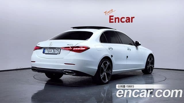 Mercedes-Benz C-Class 2023 — ფოტო 2/20