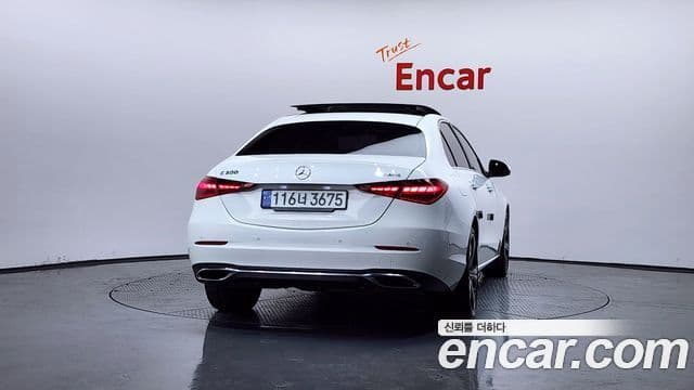 Mercedes-Benz C-Class 2023 — ფოტო 4/20