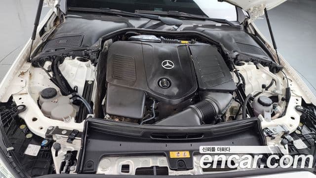 Mercedes-Benz C-Class 2023 — ფოტო 6/20