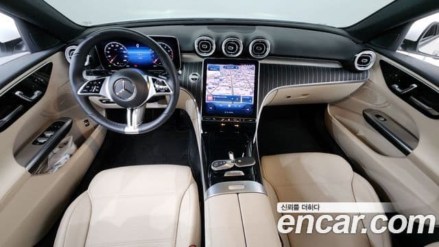 Mercedes-Benz C-Class 2023 — ფოტო 7/20