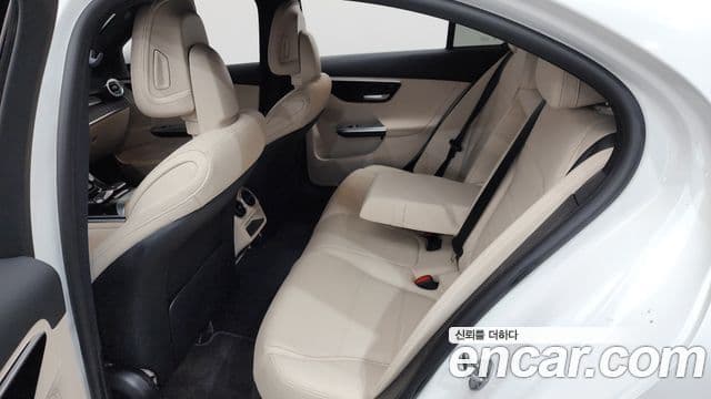 Mercedes-Benz C-Class 2023 — ფოტო 20/20