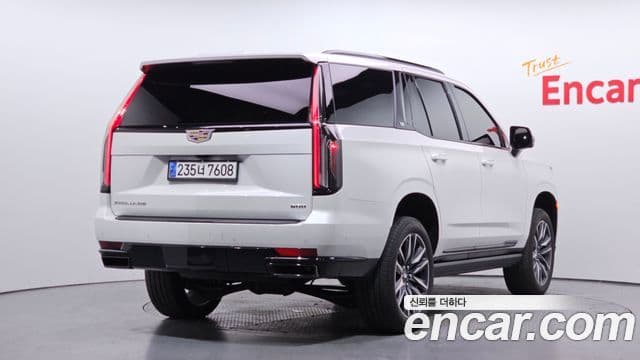 Cadillac Escalade 2021 — ფოტო 2/20