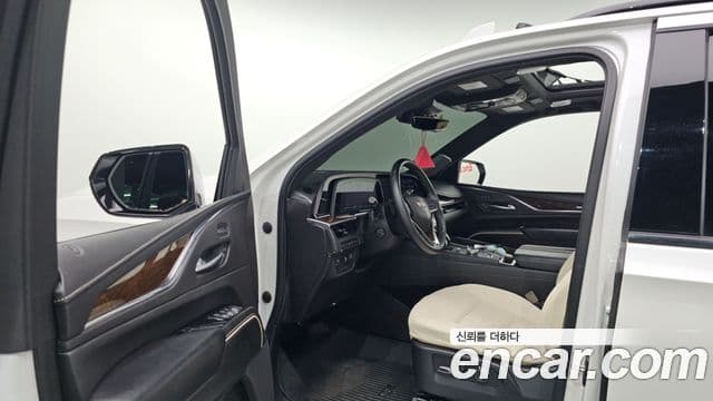 Cadillac Escalade 2021 — ფოტო 10/20