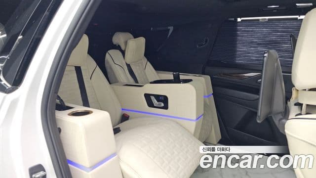 Cadillac Escalade 2021 — фото 12 из 20