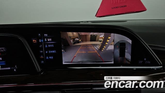 Cadillac Escalade 2021 — фото 16 из 20