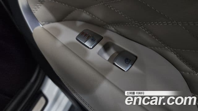 Genesis G70 2021 — ფოტო 29/40
