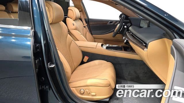 Genesis G80 2022 — ფოტო 29/34