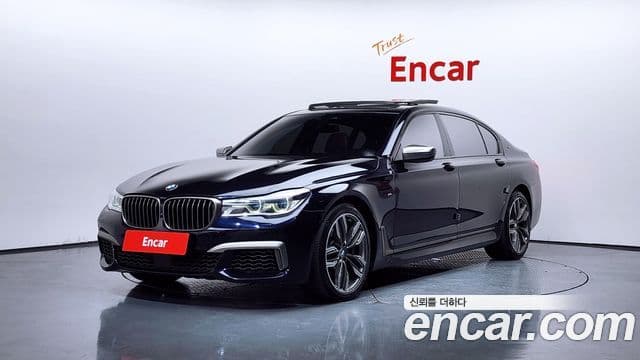 BMW 7 Series 2018 — ფოტო 2/20