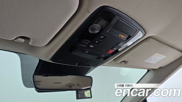 Kia Carnival 2022 — ფოტო 20/20
