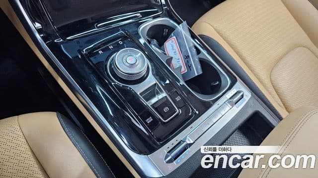 Kia Carnival 2022 — Şəkil 9/20