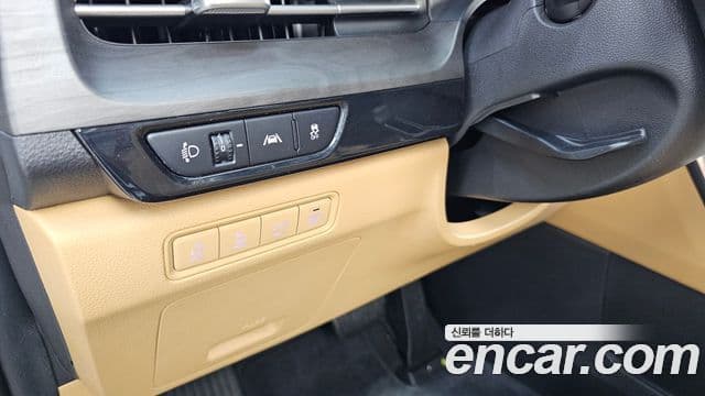 Kia Carnival 2022 — Photo 8/33