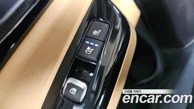 Kia Carnival 2022 — Photo 14/33