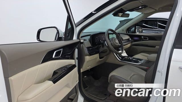Kia Carnival 2022 — ფოტო 10/20