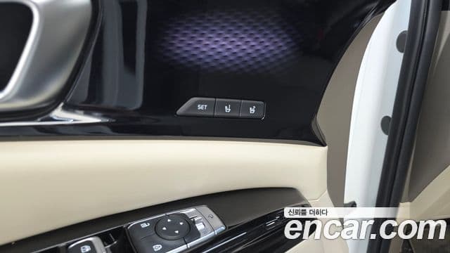 Kia Carnival 2022 — Photo 25/32