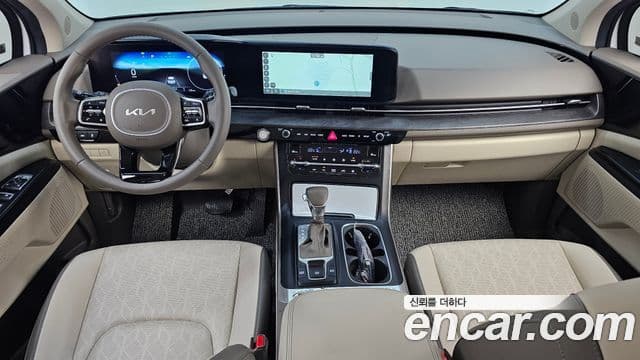 Kia Carnival 2022 — ფოტო 7/20
