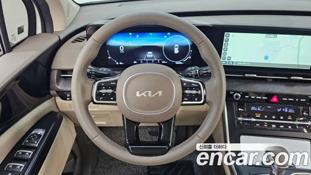 Kia Carnival 2022 — ფოტო 13/20