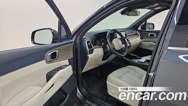 Kia Sorento 2022 — Фото 10/20
