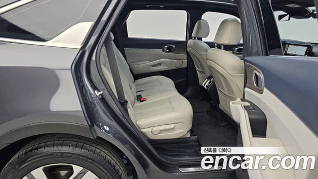 Kia Sorento 2022 — Фото 11/20