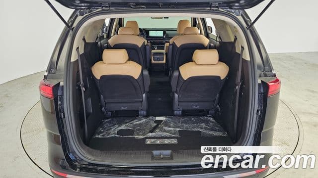 Kia Carnival 2021 — Фото 15/20