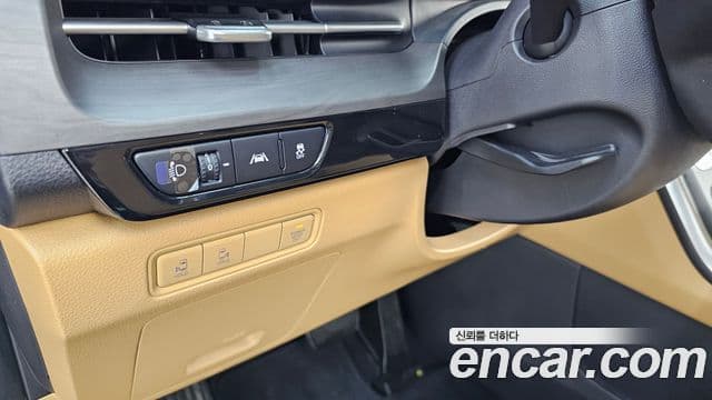 Kia Carnival 2021 — Фото 19/20