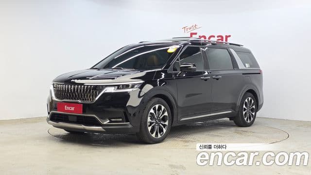 Kia Carnival 2023 — ფოტო 1/20
