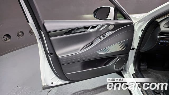 Genesis G80 2020 — Photo 31/32
