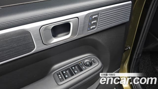 Hyundai Santa Fe 2024 — ფოტო 18/20