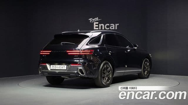 Genesis GV70 2021 — ფოტო 2/20