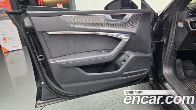 Audi A7 2025 — Photo 8/32