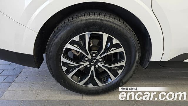 Kia Carnival 2020 — Фото 5/20