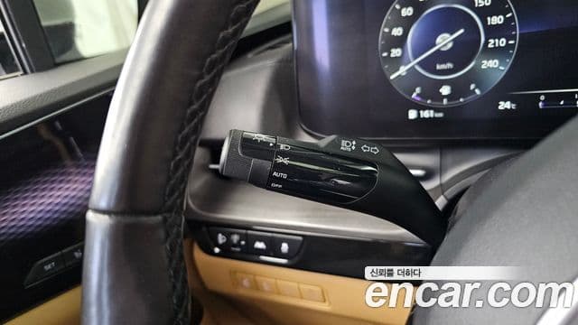 Kia Carnival 2020 — Фото 18/20