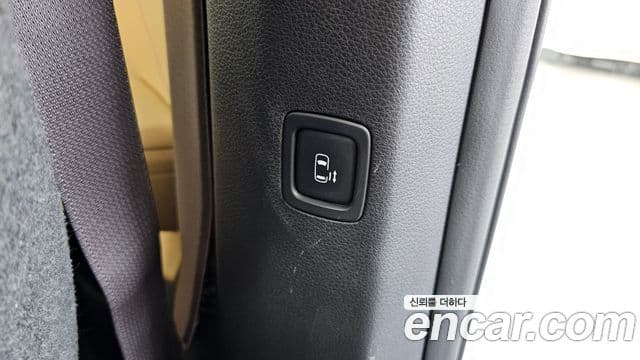 Kia Carnival 2020 — Photo 18/38