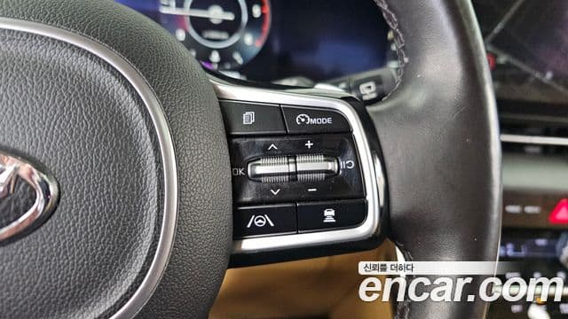 Kia Carnival 2020 — Photo 25/38