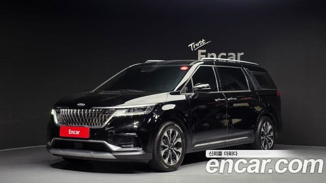 Kia Carnival 2021 — Фото 1/20