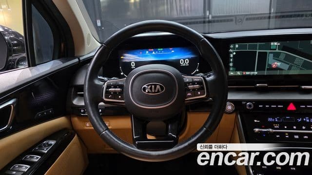 Kia Carnival 2021 — Фото 13/20