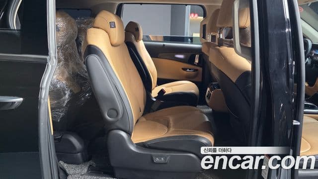 Kia Carnival 2021 — Photo 26/34