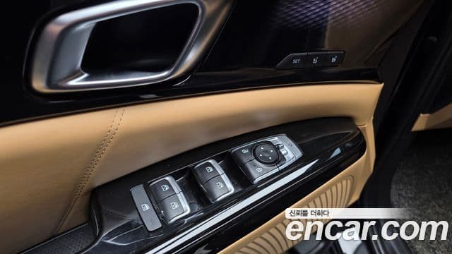 Kia Carnival 2021 — Photo 2/34