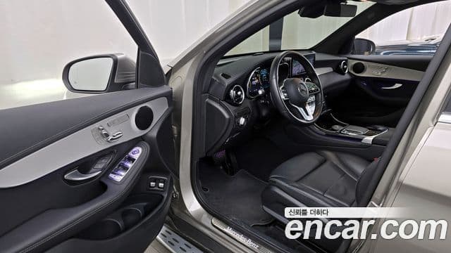 Mercedes-Benz GLC-Class 2020 — Şəkil 8/20